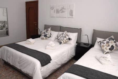 Apartament Al Portico D'Ottavia Rzym Zewnętrze zdjęcie